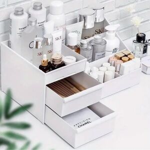 White Cosmetic Organizer